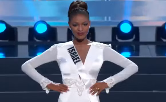 Trương Thị May tự tin diễn bikini tại bán kết Miss Universe 2013 ảnh 13