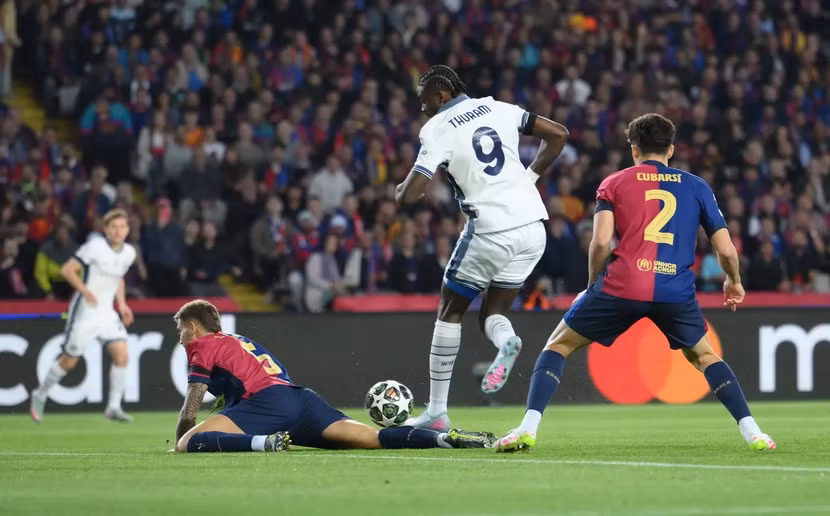 Thuram mở tỉ số khiến tất cả ngỡ ngàng Thuram mở tỉ số khiến tất cả ngỡ ngàng