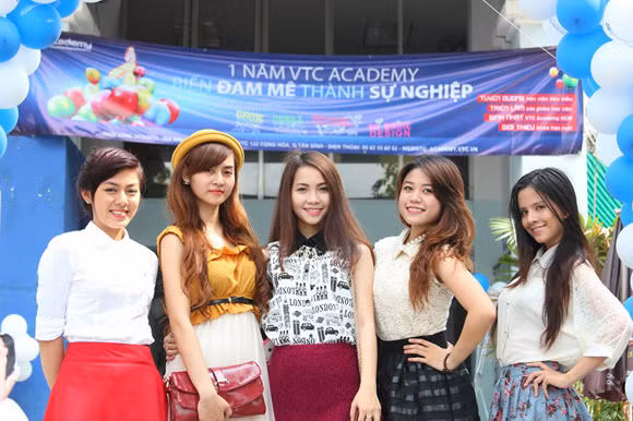 "Hot girl" Miss Teen cùng hội ngộ ảnh 2