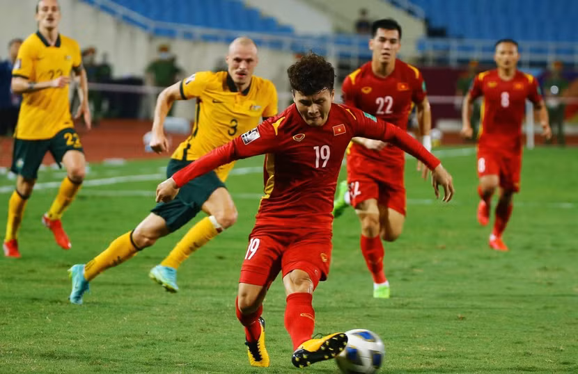 Quang Hải trong trận gặp Australia trên sân Mỹ Đình (Ảnh: FIFA)