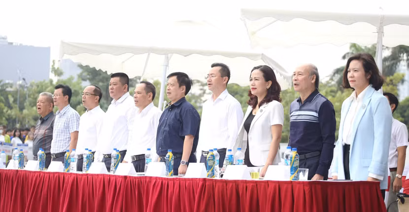 Các vị đại biểu, khách quý của Báo An ninh Thủ đô dự Lễ khai mạc giải (Ảnh: Thuần Thư) Các vị đại biểu, khách quý của Báo An ninh Thủ đô dự Lễ khai mạc giải (Ảnh: Thuần Thư)