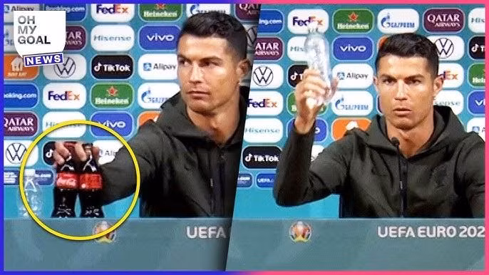 Hành động gây thiệt hại nặng nề cho Coca-Cola của Ronaldo Hành động gây thiệt hại nặng nề cho Coca-Cola của Ronaldo