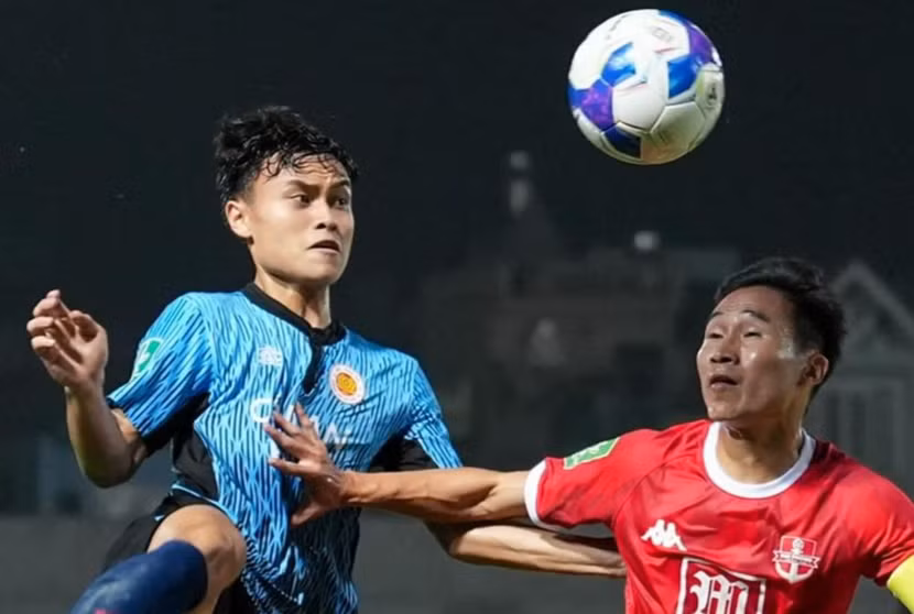 CLB Công an Hà Nội (trái) vào bán kết cúp Quốc gia CLB Công an Hà Nội (trái) vào bán kết cúp Quốc gia
