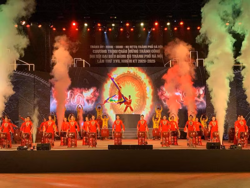 Chương trình nghệ thuật thể hiện tình cảm sắt son của tuổi trẻ Thủ đô với Đảng