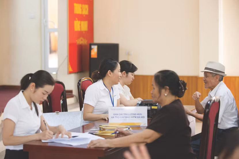 Quy định thời gian đóng bảo hiểm xã hội tối thiểu để được hưởng lương hưu là phải đủ 20 năm gây khó cho người tham gia
