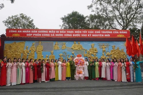 Tôn vinh những đóng góp thầm lặng của nữ cán bộ trong công tác cai nghiện