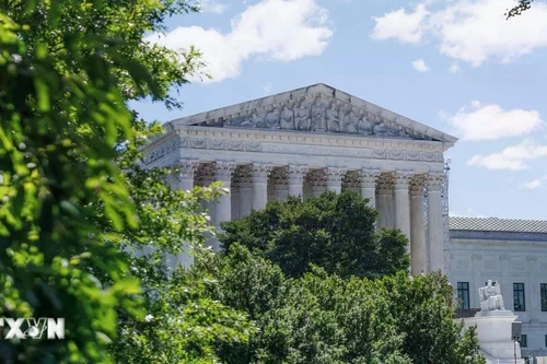 Chính phủ Mỹ có thể phải hoàn trả tiền thuế quan sau phán quyết của Tòa án Tối cao