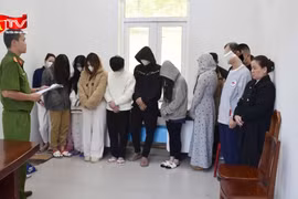 Đột kích 2 ổ mại dâm "núp bóng" spa, massage cao cấp trong khách sạn, thu lợi cả tỷ đồng