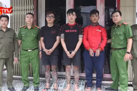 Tạt sơn theo “đơn đặt hàng”, 3 đối tượng bị bắt