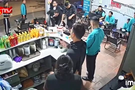 Truy xét nhóm đối tượng côn đồ gây thương tích chỉ vì mâu thuẫn tại trạm sạc xe điện