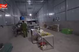 "Vỏ bọc" doanh nghiệp, livestream bán hàng để tiêu thụ phân bón giả