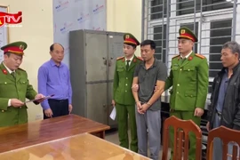 Chiêu trò suất đất “ngoại giao” giá rẻ của kẻ trốn truy nã mạo danh công an