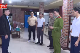 Khởi tố 7 cán bộ nhận tiền “bôi trơn” cho tàu rời cảng "nhanh"