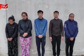 Lộ diện đường dây hàng giả đội lốt thương hiệu Việt