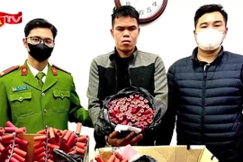 Hà Nội: "Ôm" 7kg pháo nổ để chơi Tết, đối tượng bị tóm gọn