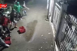 Từ cho vay lãi nặng đến “khủng bố” nhà dân: 6 đối tượng bị bắt giữ