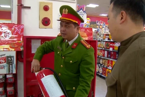 Đảm bảo an toàn PCCC tại các siêu thị, trung tâm thương mại Hà Nội dịp cuối năm 