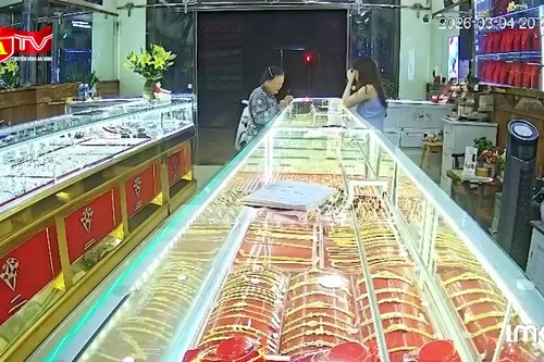 Làm rõ động cơ vụ nghi cướp hiệu vàng 