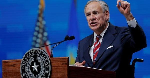 Texas khuyến khích tiên chủng nhưng không lưu hành hộ chiếu vaccine