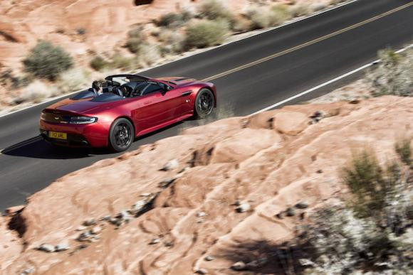 Aston Martin V12 Vantage S Roadster: Cực nhanh, cực mạnh ảnh 6