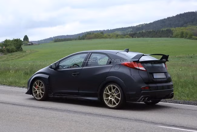 Bắt gặp Honda Civic Type R bản sản xuất trên đường thử ảnh 6