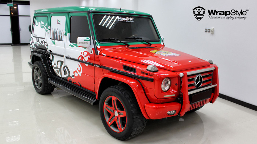 Hàng loạt siêu xe xuất hiện trong ngày Quốc khánh của UAE ảnh 2