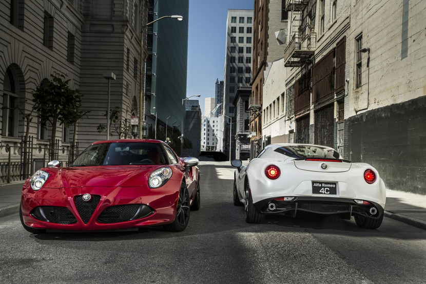 Mãn nhãn với vẻ đẹp của Alfa Romeo 4C 2015 ảnh 4