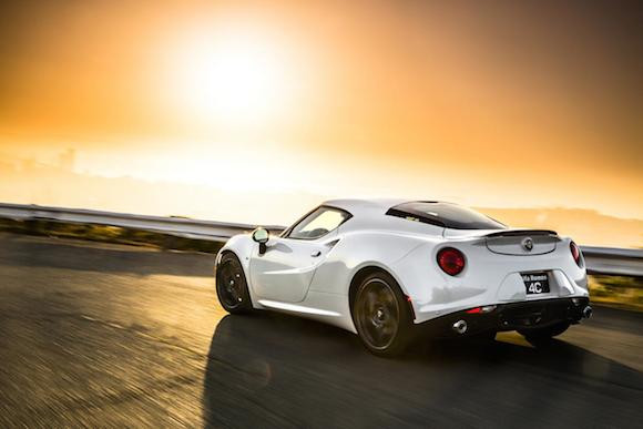 Mãn nhãn với vẻ đẹp của Alfa Romeo 4C 2015 ảnh 10