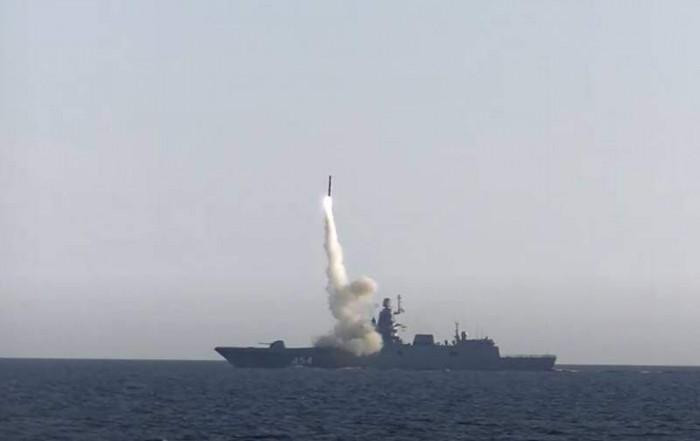 Tên lửa Zircon của Nga có thể trang bị trên cả tàu mặt nước và tàu ngầm Tên lửa Zircon của Nga có thể trang bị trên cả tàu mặt nước và tàu ngầm