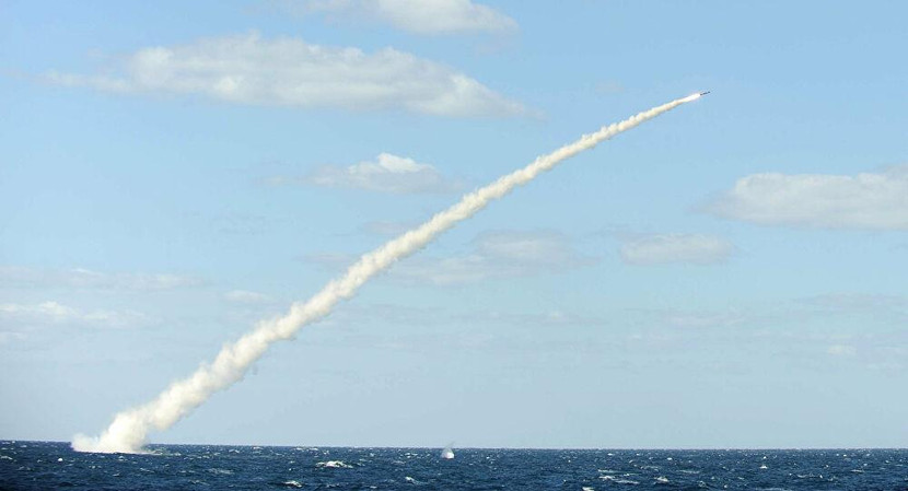 Chi tiết về cuộc thử nghiệm không được công bố rộng rãi nhưng tên lửa sử dụng nhiều khả năng là phiên bản phóng từ tàu ngầm của Hyunmoo 2B với tầm bắn 500km. Chi tiết về cuộc thử nghiệm không được công bố rộng rãi nhưng tên lửa sử dụng nhiều khả năng là phiên bản phóng từ tàu ngầm của Hyunmoo 2B với tầm bắn 500km.