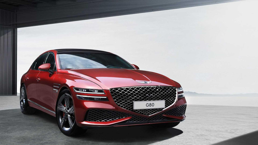 Về diện mạo, so với bản tiêu chuẩn, Genesis G80 Sport 2022 trang bị cản trước hình cánh chim 3D, khe gió trước đặt thấp hơn cùng đèn pha tối màu, mang đến vẻ ngoài hầm hố. Về diện mạo, so với bản tiêu chuẩn, Genesis G80 Sport 2022 trang bị cản trước hình cánh chim 3D, khe gió trước đặt thấp hơn cùng đèn pha tối màu, mang đến vẻ ngoài hầm hố.