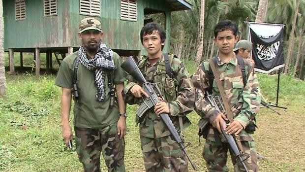Abu Sayyaf là nhóm khủng bố hoạt động ở miền nam Philippines và bang Sabah của Malaysia