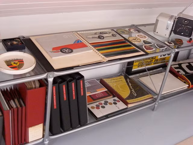 Quá trình xây dựng "bảo tàng Porsche" của một tín đồ xe Porsche ảnh 17