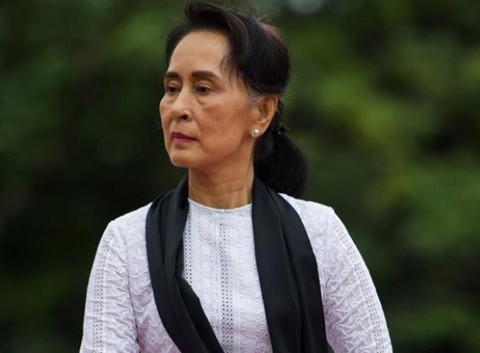 Bà Suu Kyi bị cáo buộc tội danh tiết lộ bí mật nhà nước Bà Suu Kyi bị cáo buộc tội danh tiết lộ bí mật nhà nước