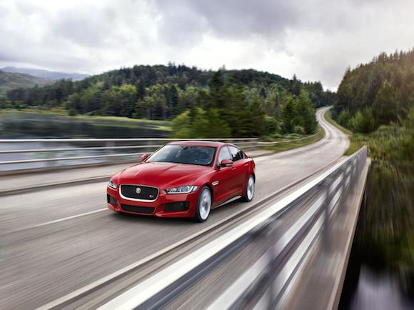 Jaguar XE: Thiết kế sang trọng, công nghệ đỉnh cao ảnh 6