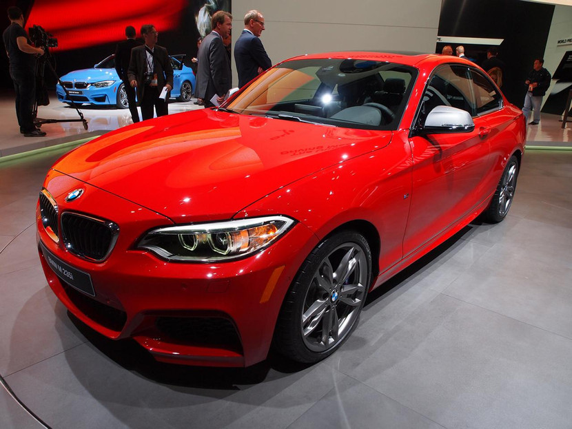 BMW M235i xuất hiện đầy ấn tượng ở Detroit Motor Show ảnh 3