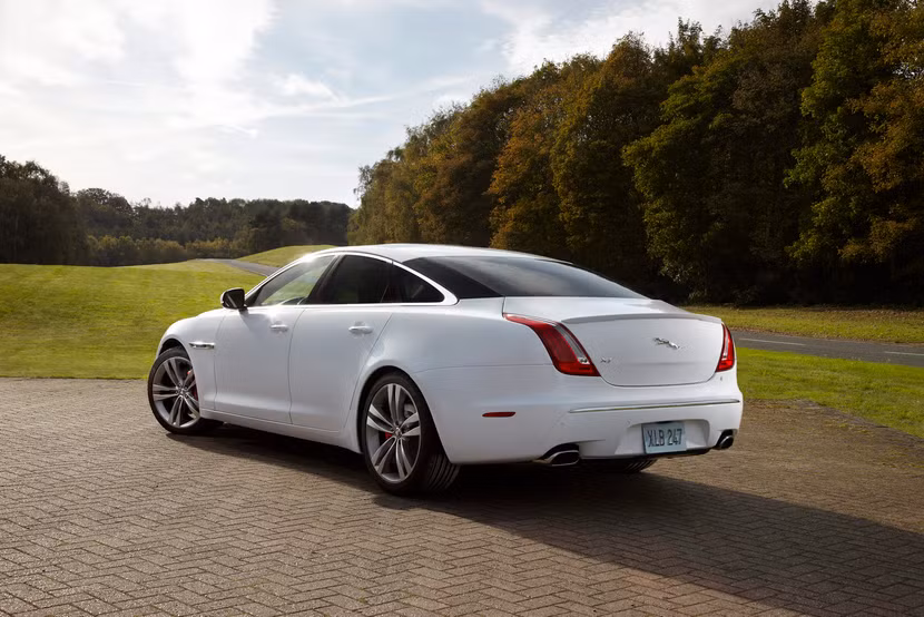 Jaguar giới thiệu gói nâng cấp mới cho XJ Saloon ảnh 6