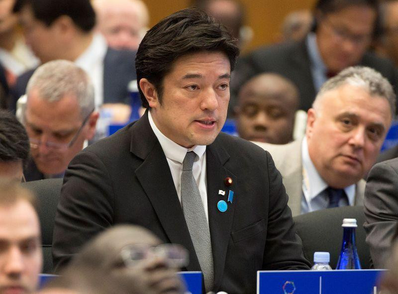 Thứ trưởng Bộ Quốc phòng Nhật Bản Yasuhide Nakayama