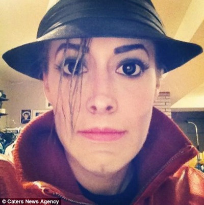 Tự biến thành các nhân vật nổi tiếng nhờ công nghệ son phấn ảnh 2