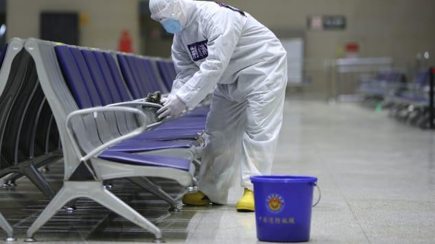 Thời điểm đó, Trung Quốc không ghi nhận bất kỳ ca lây nhiễm Covid-19 nào trong cộng đồng kể từ giữa tháng 8-2020. Cả chính phủ và người dân nước này đều rất tin tưởng vào các biện pháp kiểm soát dịch bệnh.