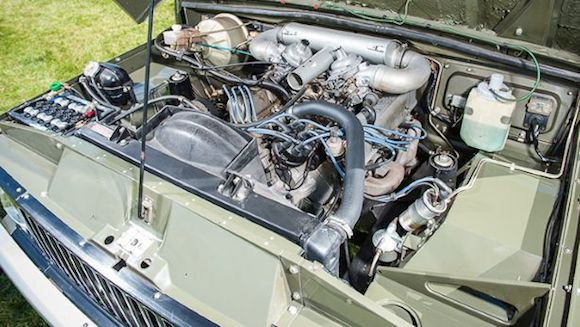 Chiếc Range Rover lâu đời nhất thế giới được đưa lên sàn đấu giá ảnh 7