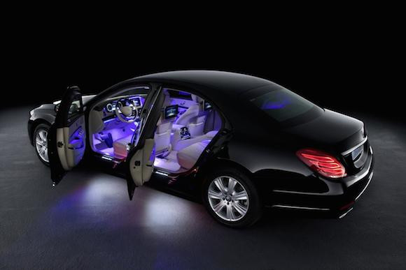 Mercedes-Benz trình làng "pháo đài di động" - S600 Guard ảnh 4