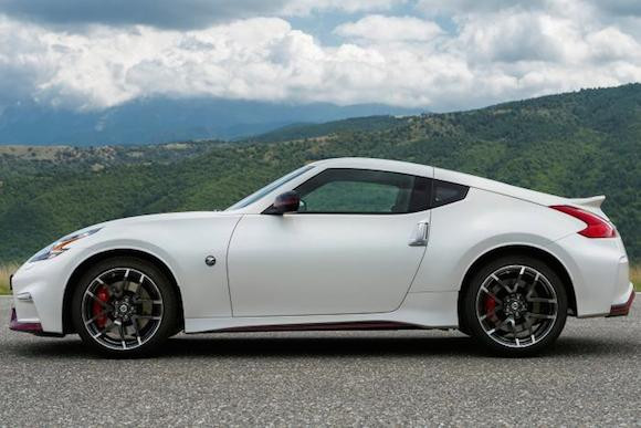 Nissan 370Z Nismo phiên bản 2015 xuất đầu lộ diện ảnh 3
