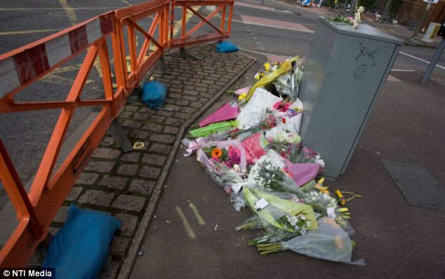 Kinh hoàng BMW "điên" tông thẳng vào xe nôi, 2 cháu bé tử nạn ảnh 4