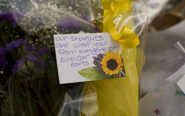 Kinh hoàng BMW "điên" tông thẳng vào xe nôi, 2 cháu bé tử nạn ảnh 5