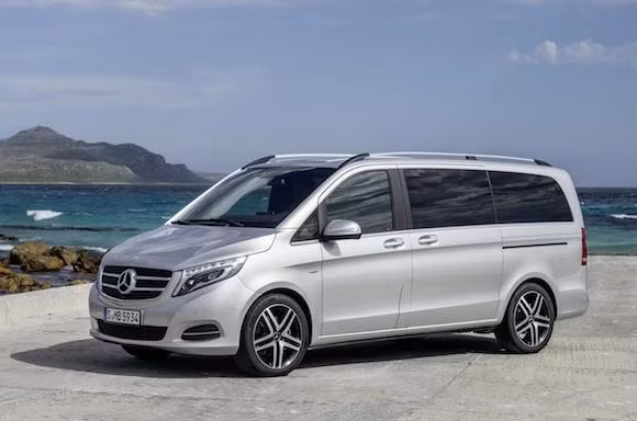 Mercedes V-Class: Tiện lợi, tiết kiệm nhiên liệu ảnh 4