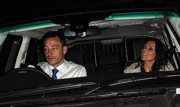 Thú chơi xe của các nàng WAGs ảnh 8