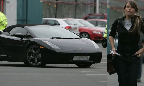 Thú chơi xe của các nàng WAGs ảnh 14