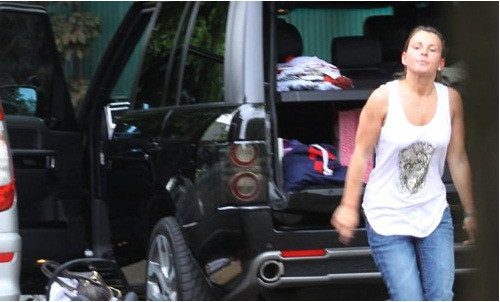 Thú chơi xe của các nàng WAGs ảnh 15