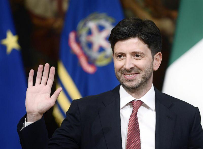 Bộ trưởng Y tế Italia Roberto Speranza kêu gọi ủng hộ thêm nhiều vaccine cho các nước nghèo Bộ trưởng Y tế Italia Roberto Speranza kêu gọi ủng hộ thêm nhiều vaccine cho các nước nghèo